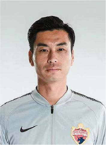 而中国人所说的“宁为玉碎，不为瓦全”，从来不是盲目送死，而是“虽千万人吾往矣”的决绝与担当。